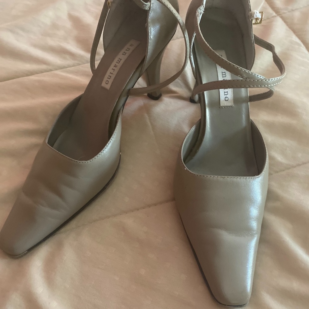 Grey/Tan Square Toe Heel